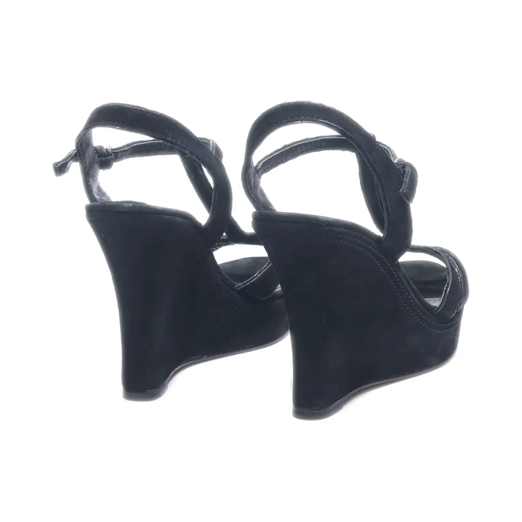 Coach Wedge Sandals Suede Black Colour For Women