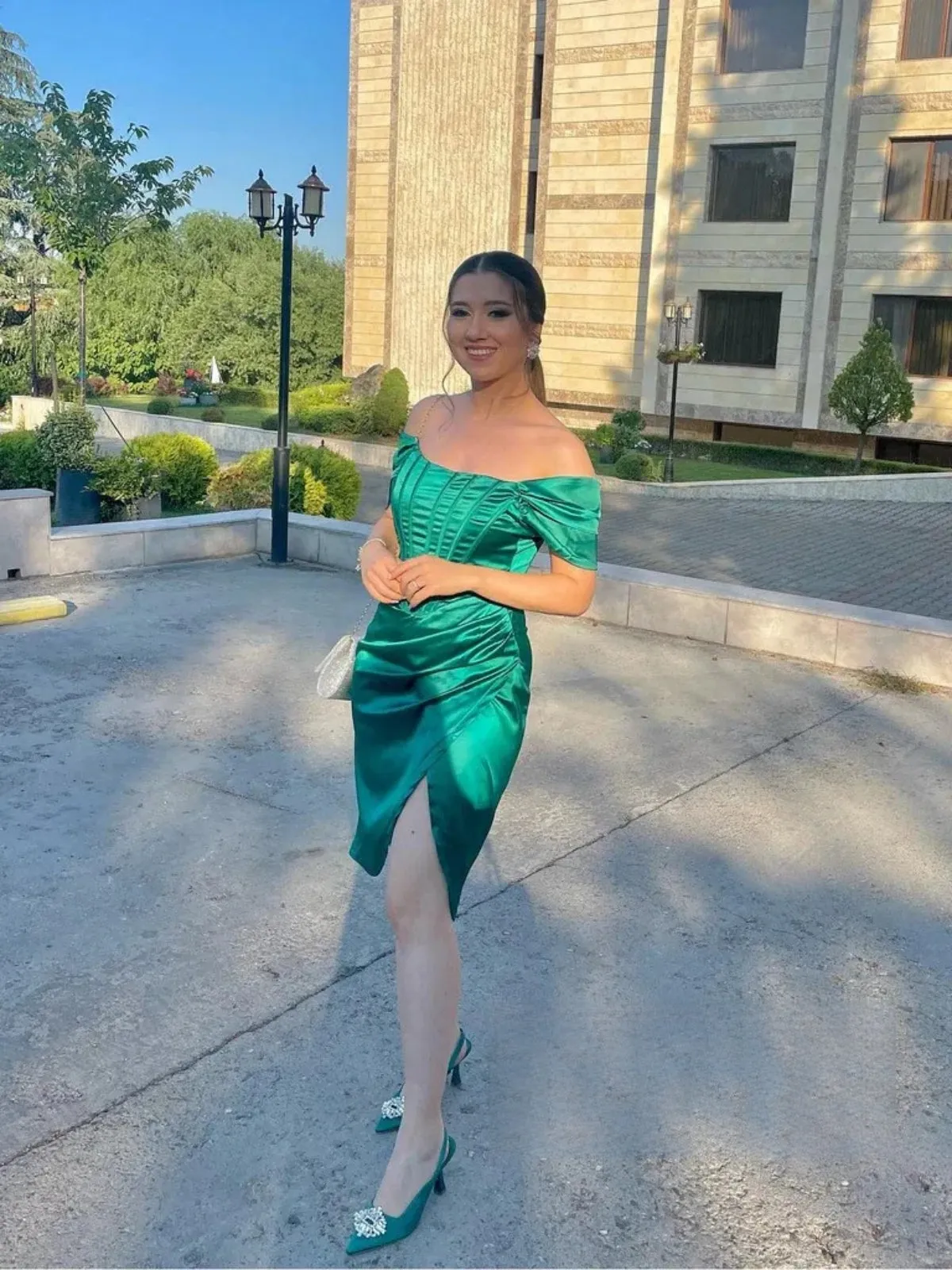 Green Satin Short Prom Dresses, Semi Formal Dress with Slit