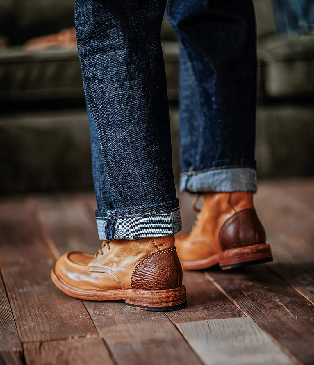 HANDMADE COWHIDE BOOT