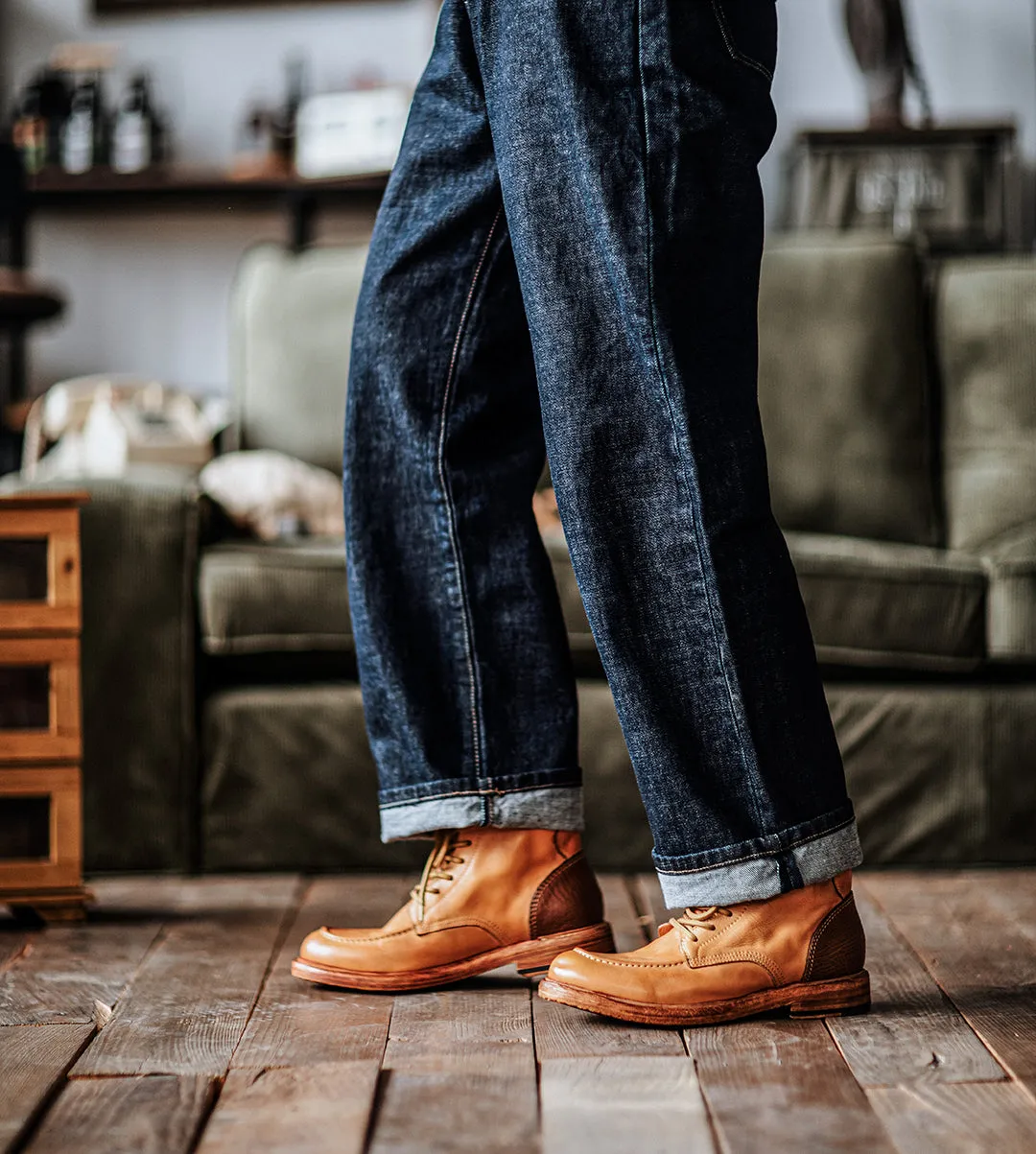 HANDMADE COWHIDE BOOT