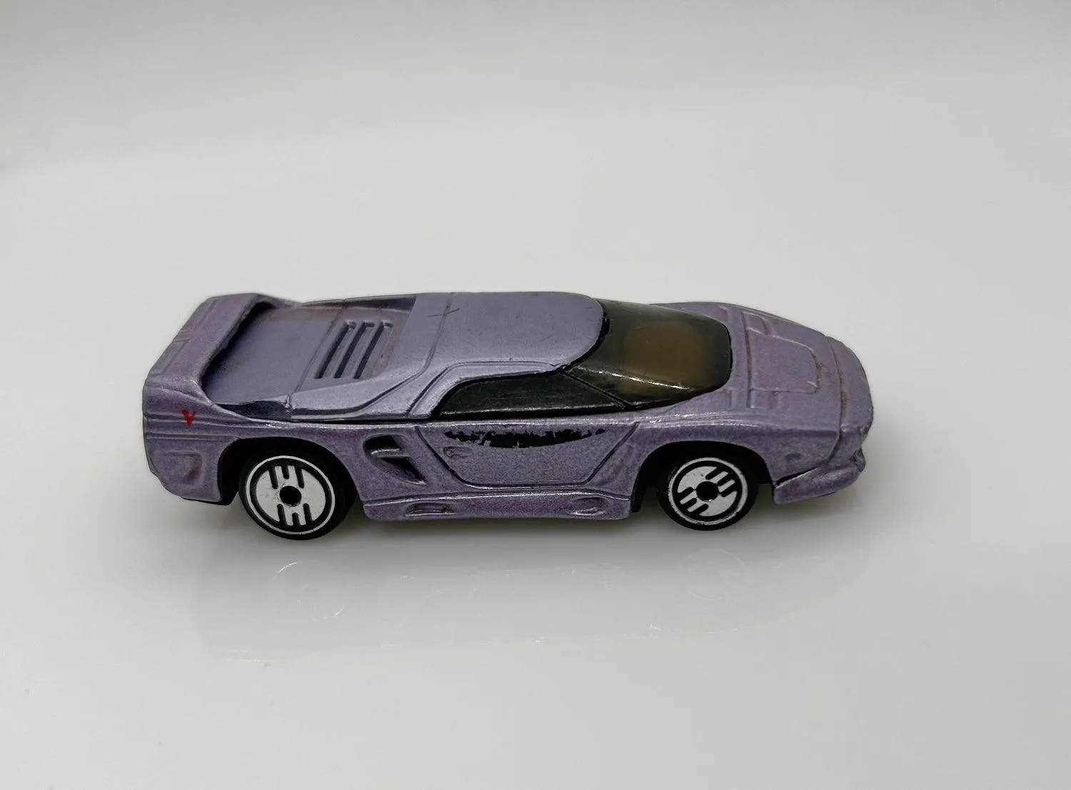 Hot Wheels Lavender Vector Avtech WX-3 (1994)