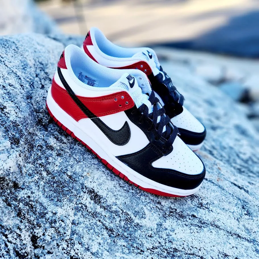 Nike Dunk Low GS "Black Toe"