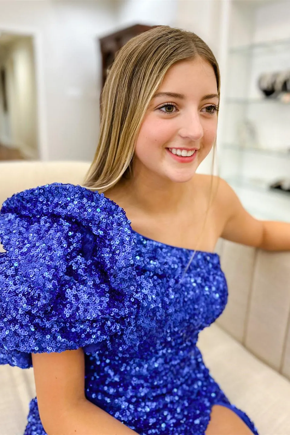 Royal Blue One Shoulder Puff Sleeve Sequins Sheath Cocktail Dress