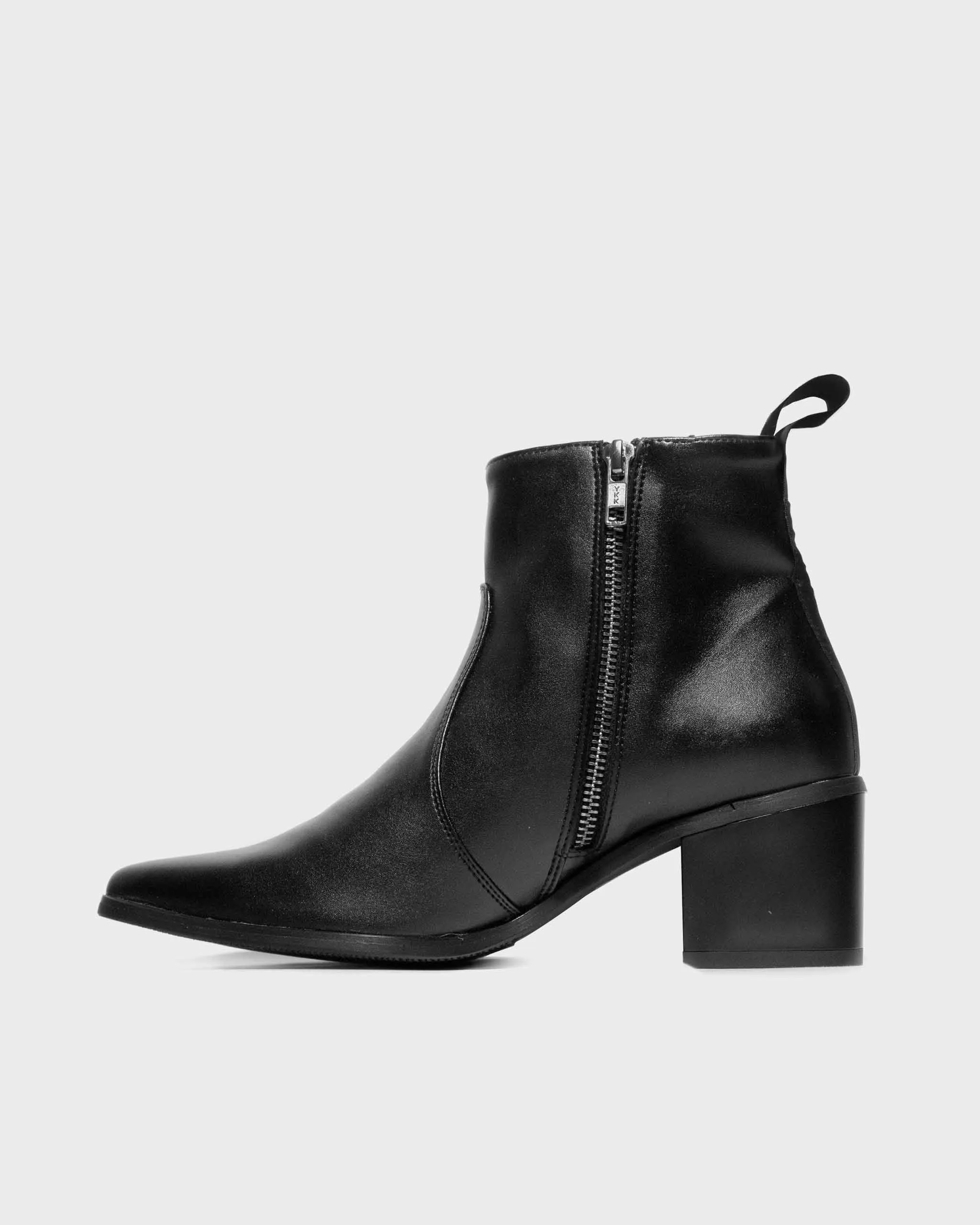 Swan No.1 Nopal Cactus Leather Boots Black