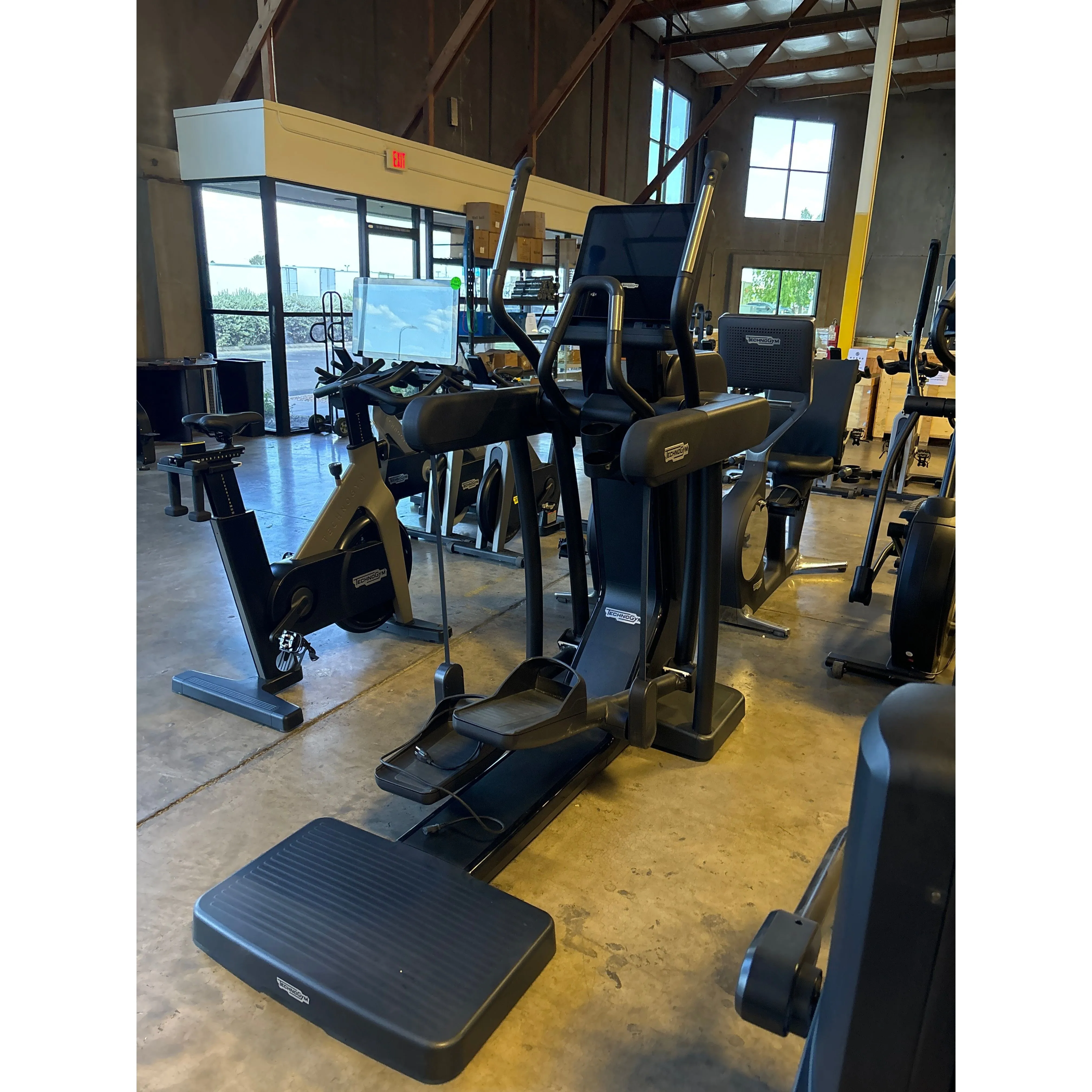 TechnoGym Artis Vario Elliptical Cross Trainer (2nd)