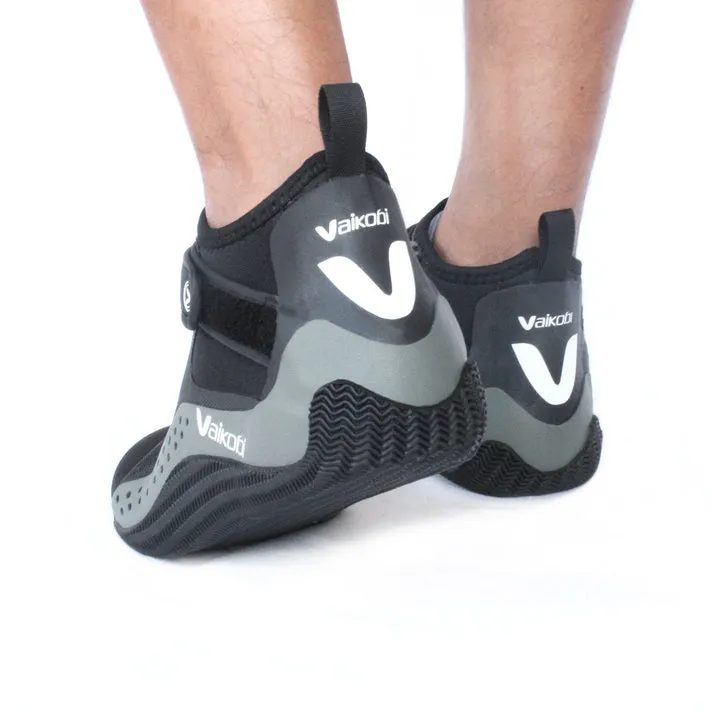 VAIKOBI Speed-Grip Low Cut Boot