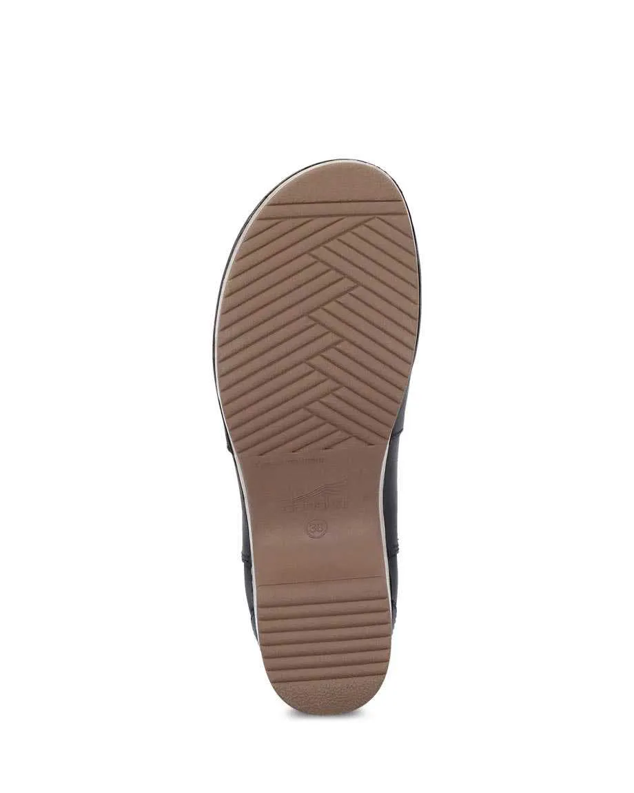 Women's Dansko Becka Color: Black OIled Pull Up